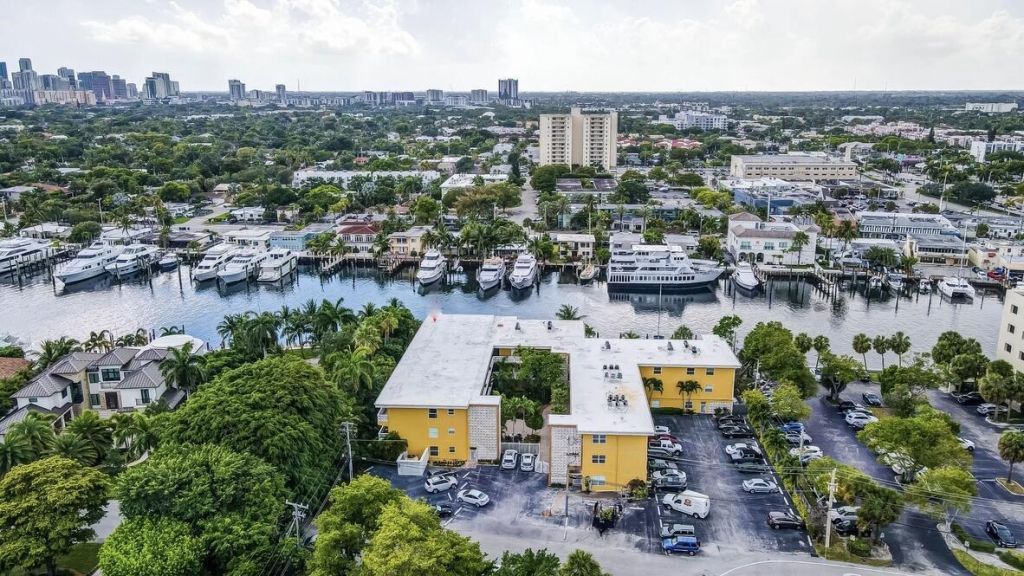 815 Middle River Drive, Unit 106, Fort Lauderdale, FL 33304 Photo