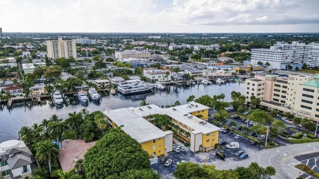 815 Middle River Drive, Unit 106, Fort Lauderdale, FL 33304 Photo