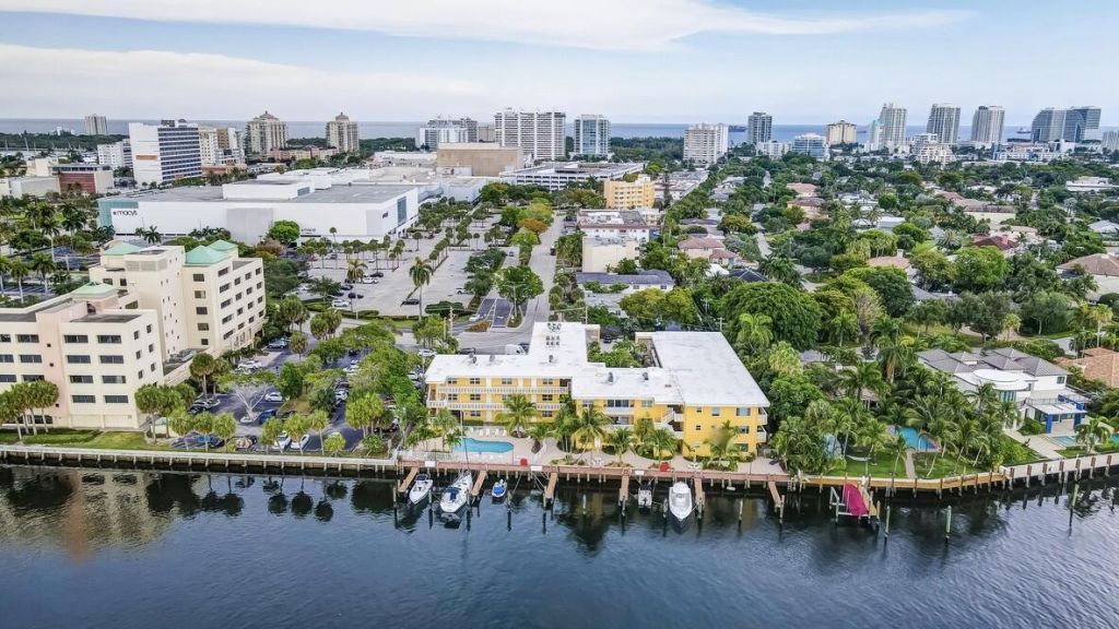 815 Middle River Drive, Unit 106, Fort Lauderdale, FL 33304 Photo