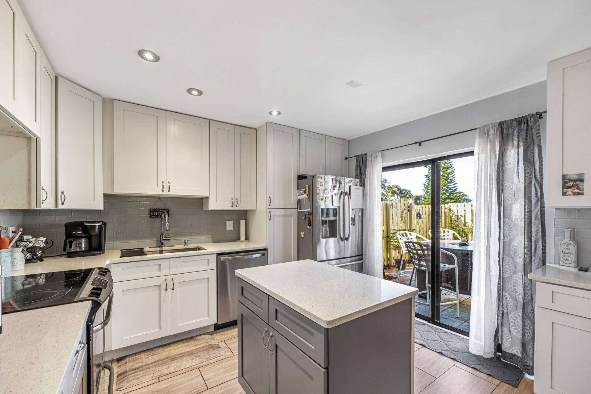 825 NW 30th Avenue, Unit A, Delray Beach, FL 33445 Photo