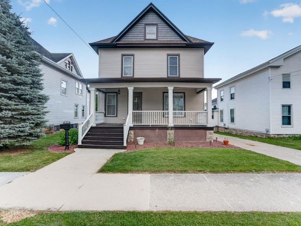 501 W Rollin Street, Edgerton, WI 53534