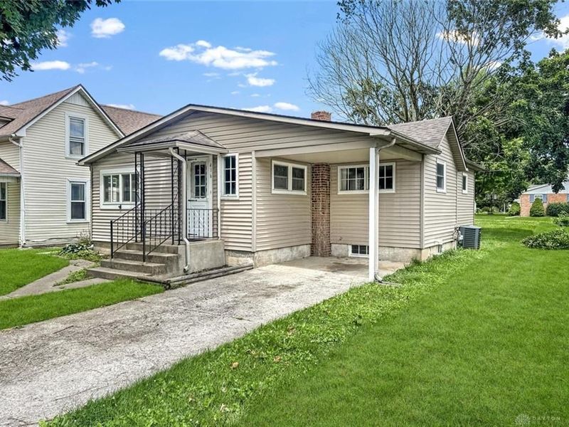 416 E Newell Street, West Liberty, OH 43357 Photo 4