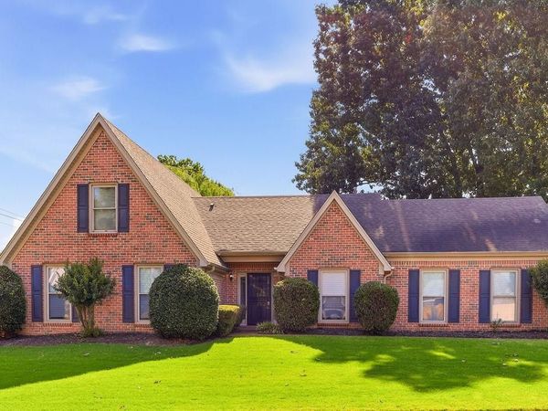 862 RADIANCE DR, Memphis, TN 38018
