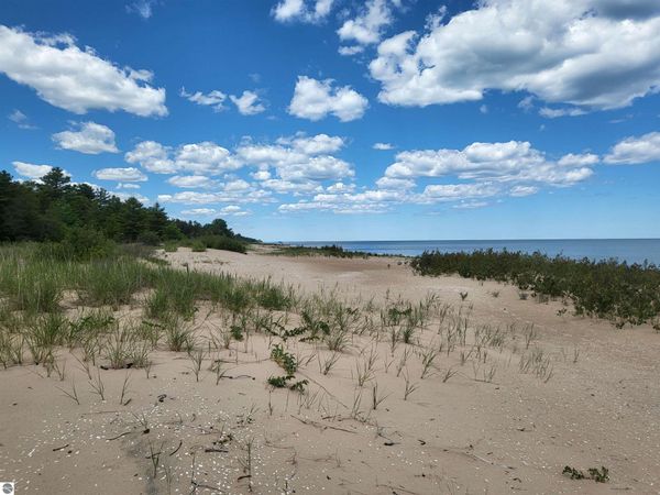 5600 US-23 N, Oscoda, MI 00000