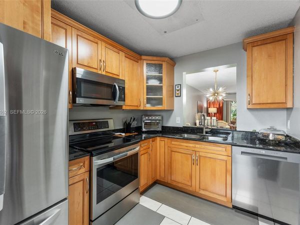 8550 N Sherman Cir , Unit 108, Miramar, FL 33025