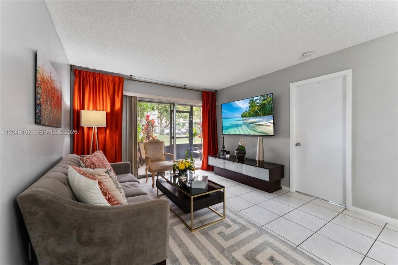 8550 N Sherman Cir, Unit 108, Miramar, FL 33025 Photo