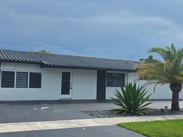 10790 SW 66th Dr, Miami, FL 33173