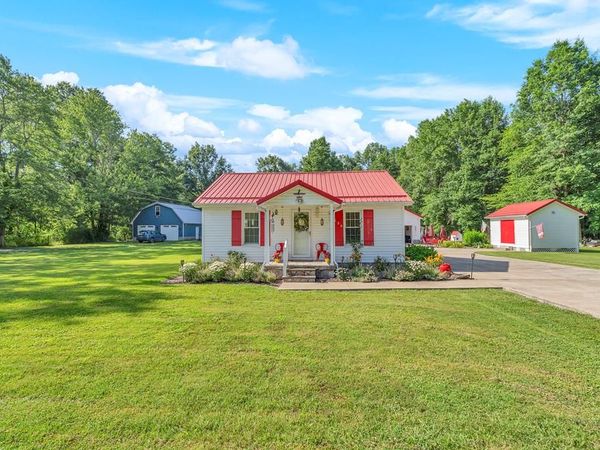 138 E. Fern Road, FAIRDALE, WV 25839