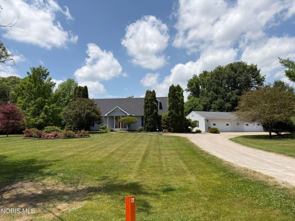 1460 Scott Road , Swanton, OH 43558