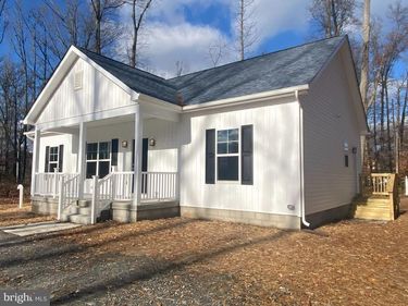 143 YORKTOWN BOULEVARD , LOCUST GROVE, VA 22508