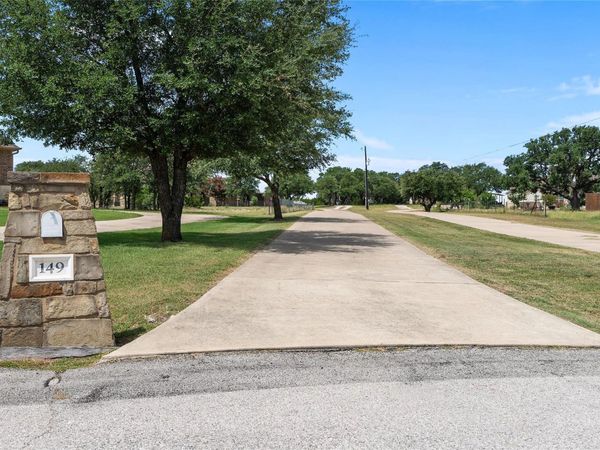149 Sunrise CIR, Liberty Hill, TX 78642