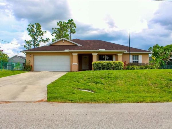 1114 Barfield ST E, LEHIGH ACRES, FL 33974