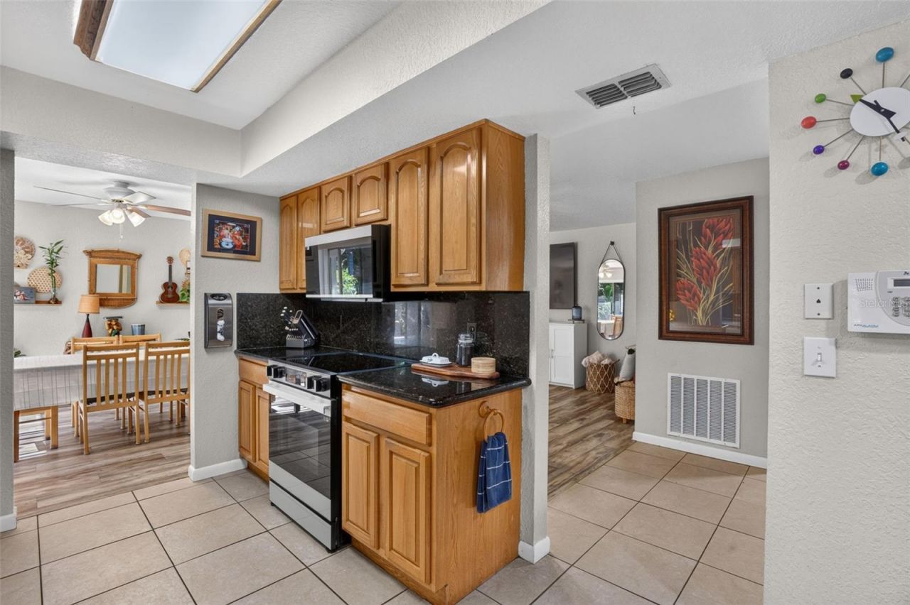 9259 119th Way, Seminole, FL 33772 Photo