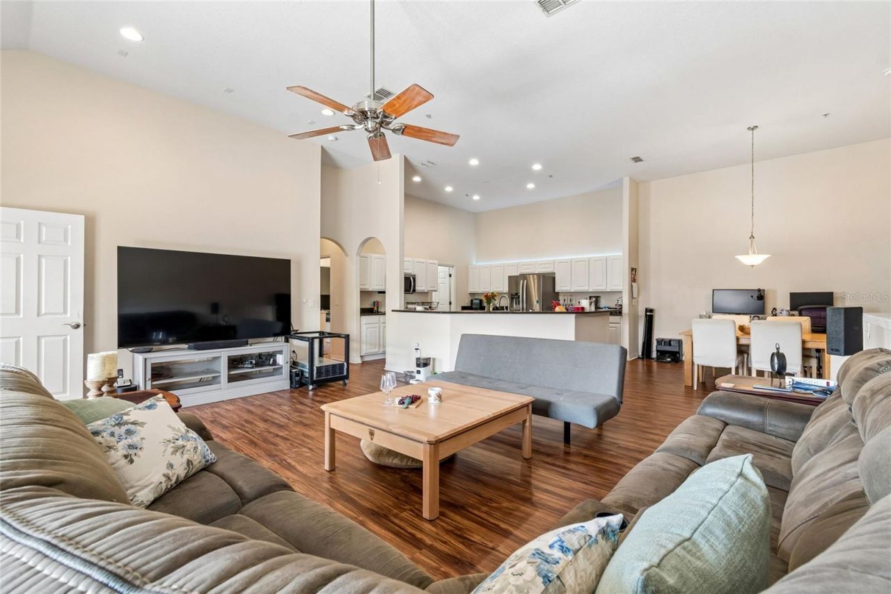 21041 Sunpoint Way , Unit 201, Lutz, FL 33558 Photo