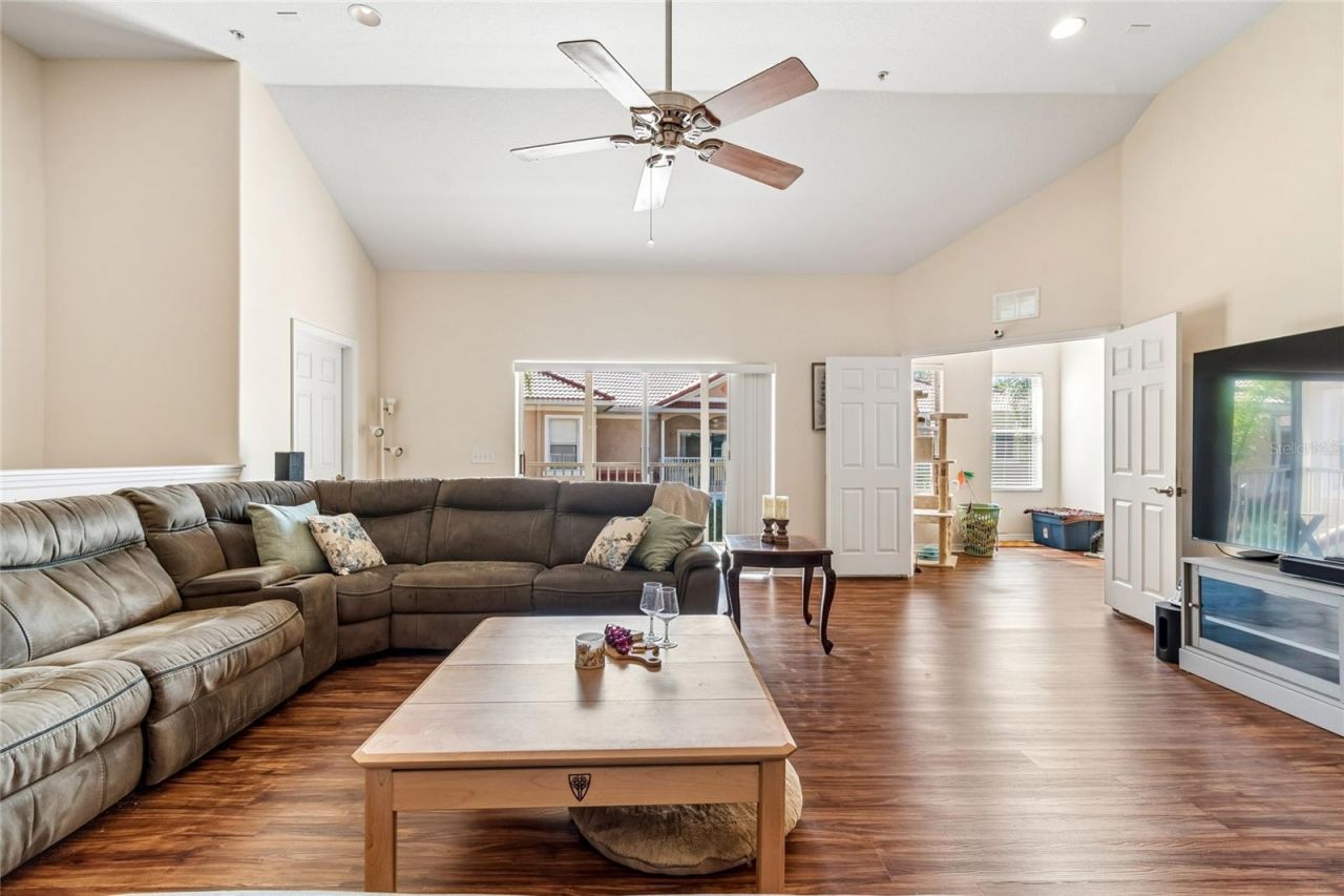 21041 Sunpoint Way , Unit 201, Lutz, FL 33558 Photo