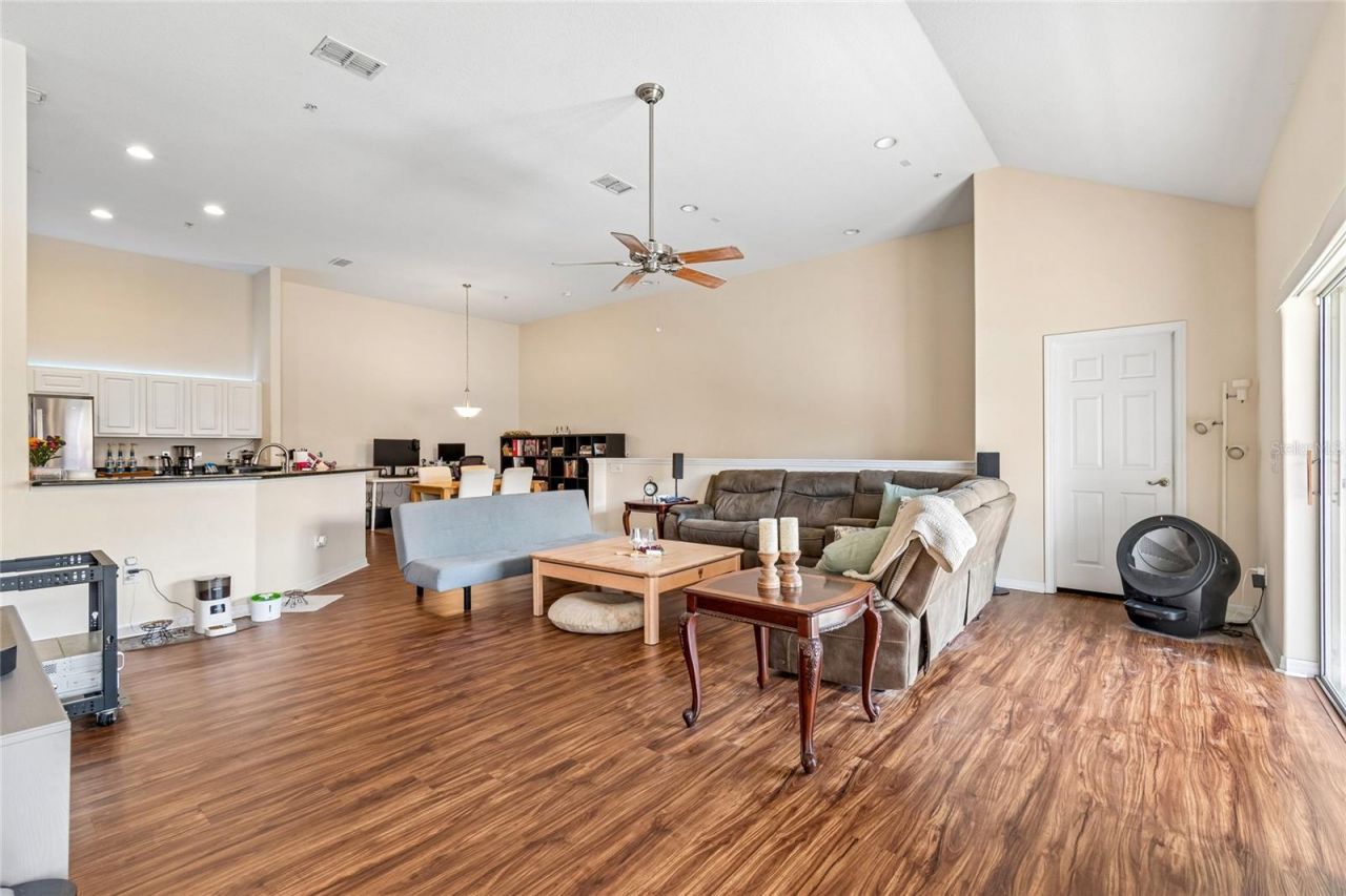 21041 Sunpoint Way , Unit 201, Lutz, FL 33558 Photo