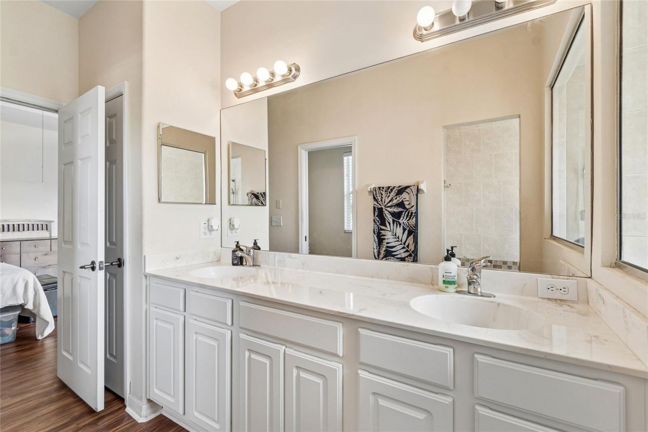 21041 Sunpoint Way , Unit 201, Lutz, FL 33558 Photo