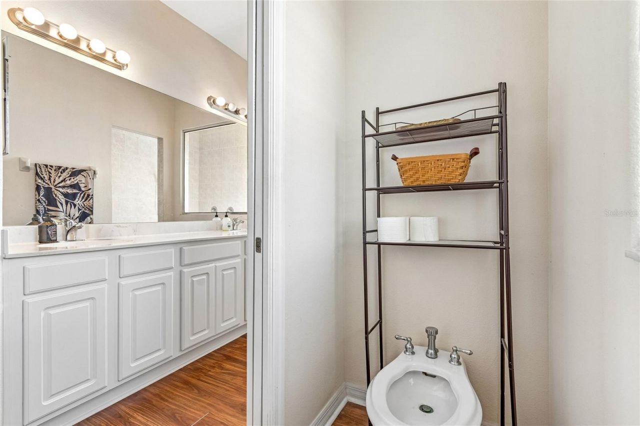 21041 Sunpoint Way , Unit 201, Lutz, FL 33558 Photo