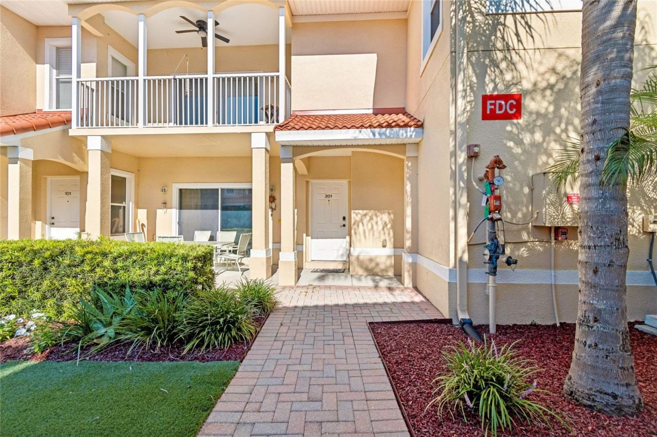 21041 Sunpoint Way , Unit 201, Lutz, FL 33558 Photo