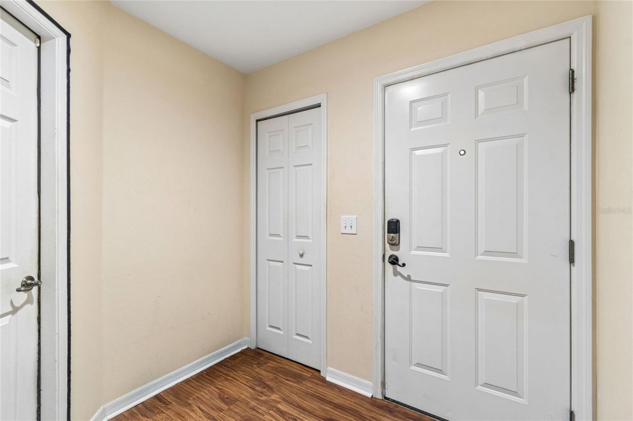 21041 Sunpoint Way , Unit 201, Lutz, FL 33558 Photo