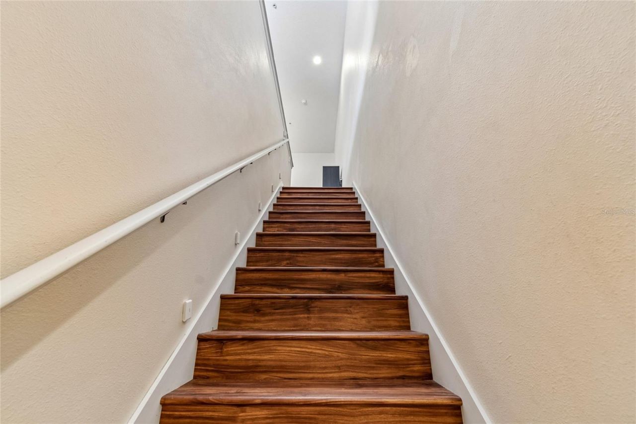 21041 Sunpoint Way , Unit 201, Lutz, FL 33558 Photo