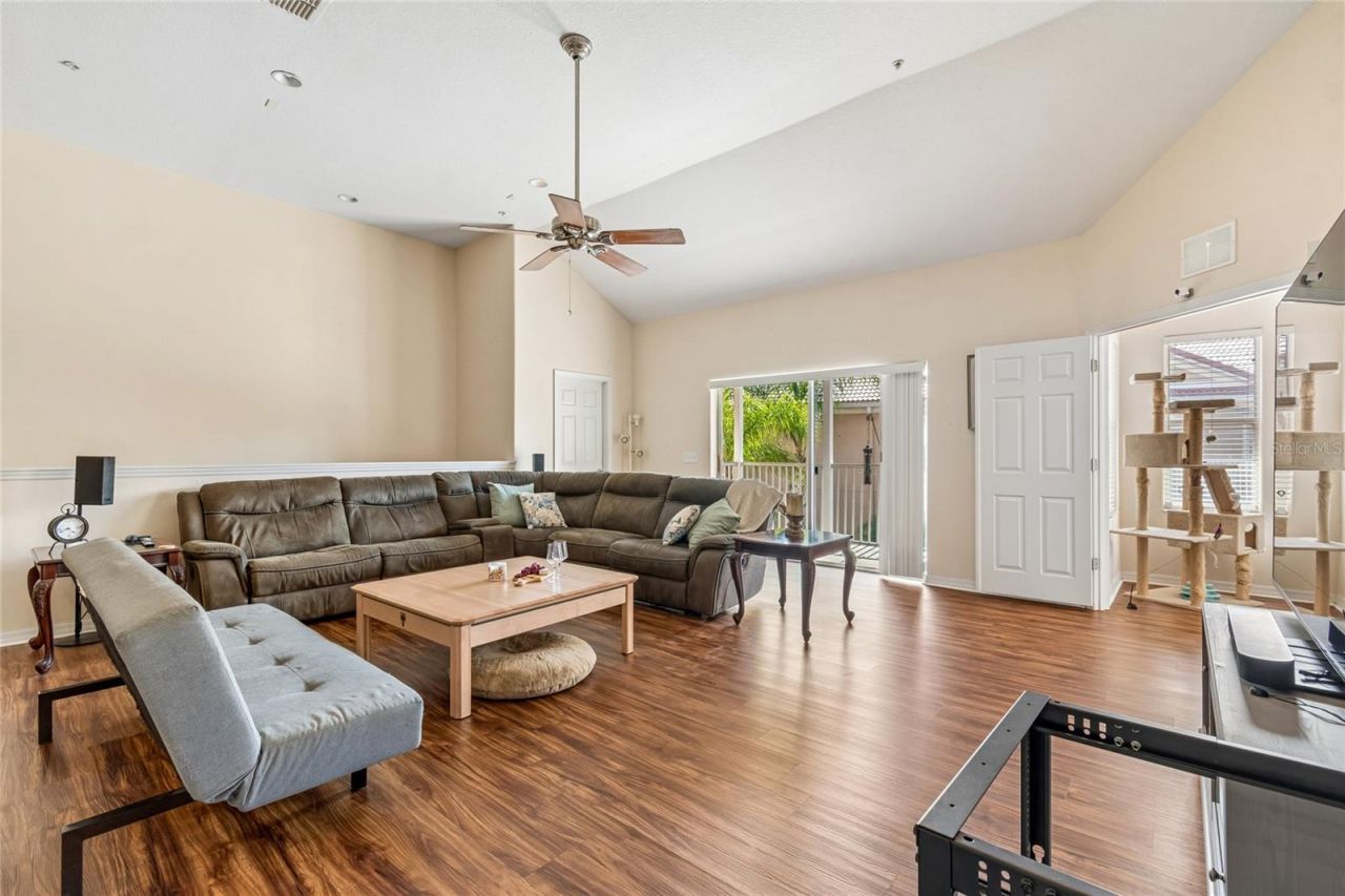 21041 Sunpoint Way , Unit 201, Lutz, FL 33558 Photo