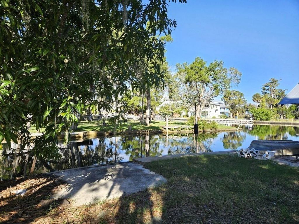 5281 Tuna Lane , Weeki Wachee, FL 34607 Photo