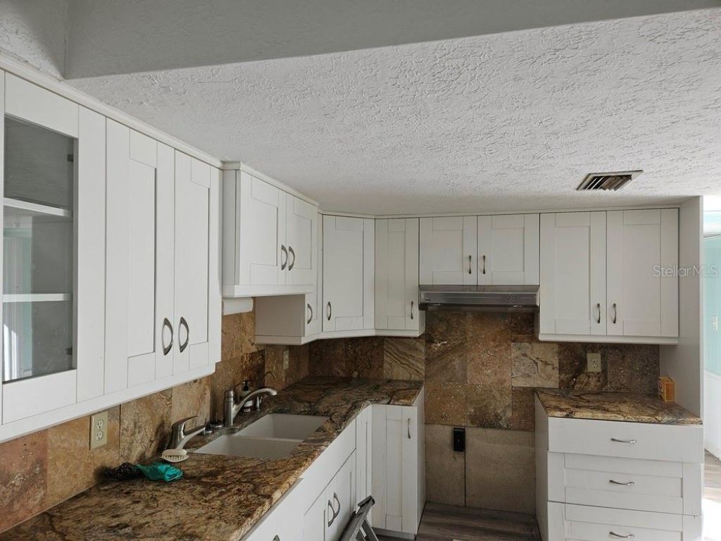 5281 Tuna Lane , Weeki Wachee, FL 34607 Photo