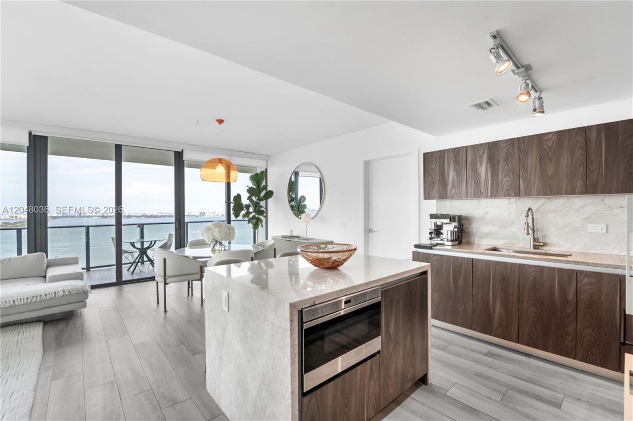 3131 NE 7th Ave , Unit 2706, Miami, FL 33137 Photo