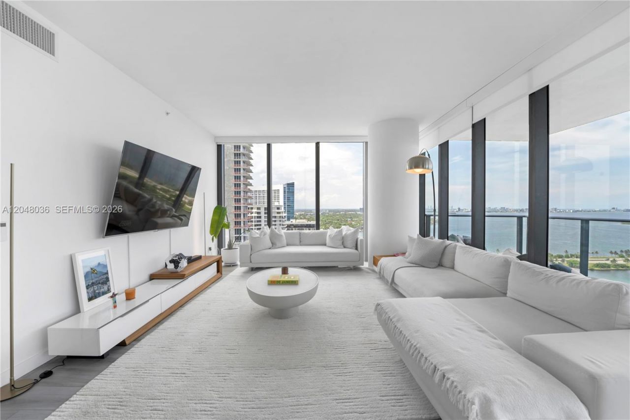 3131 NE 7th Ave , Unit 2706, Miami, FL 33137 Photo