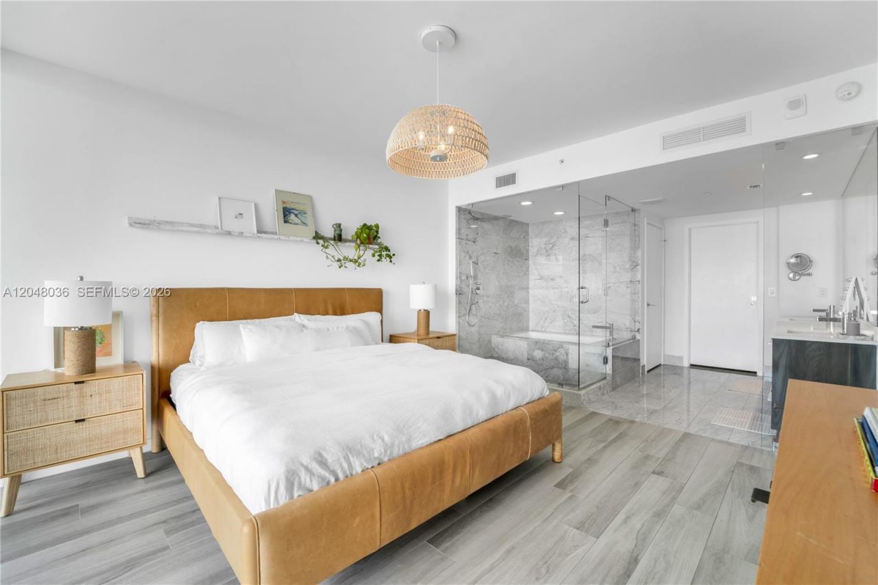 3131 NE 7th Ave , Unit 2706, Miami, FL 33137 Photo