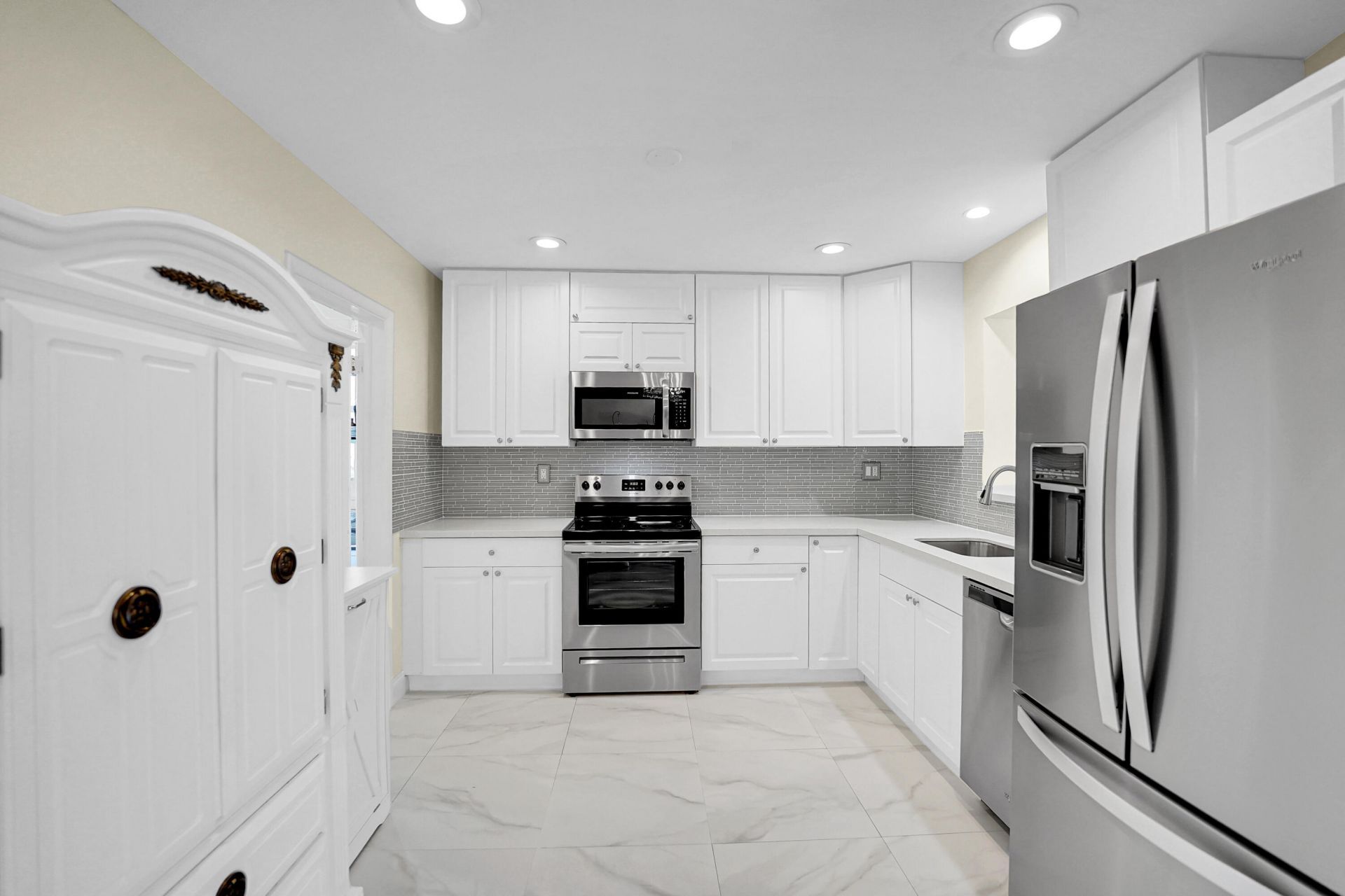 707 N 32nd Avenue, Hollywood, FL 33021 Photo