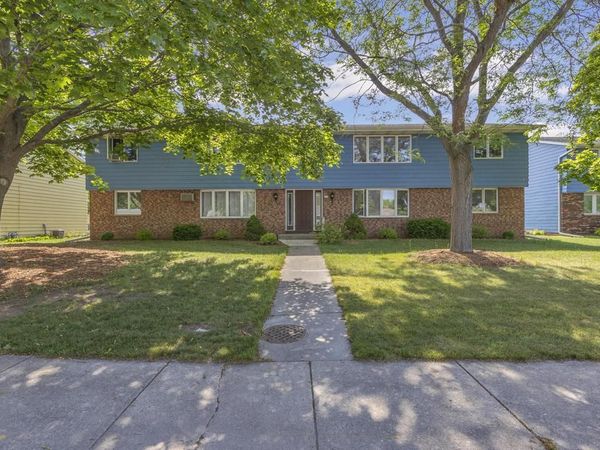 215 S 11 STREET, Oostburg, WI 53070