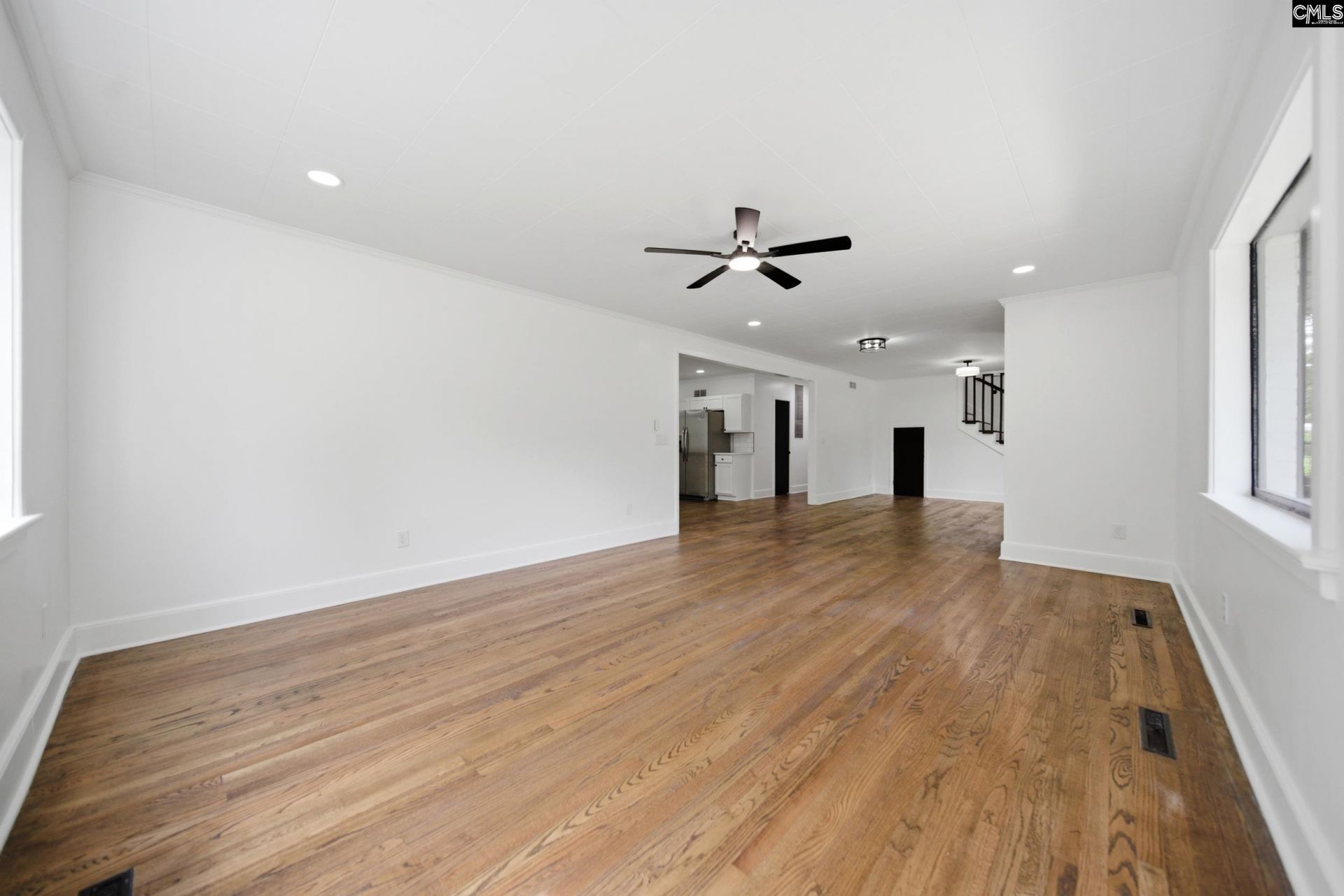 907 Amelia Street  Photo 17