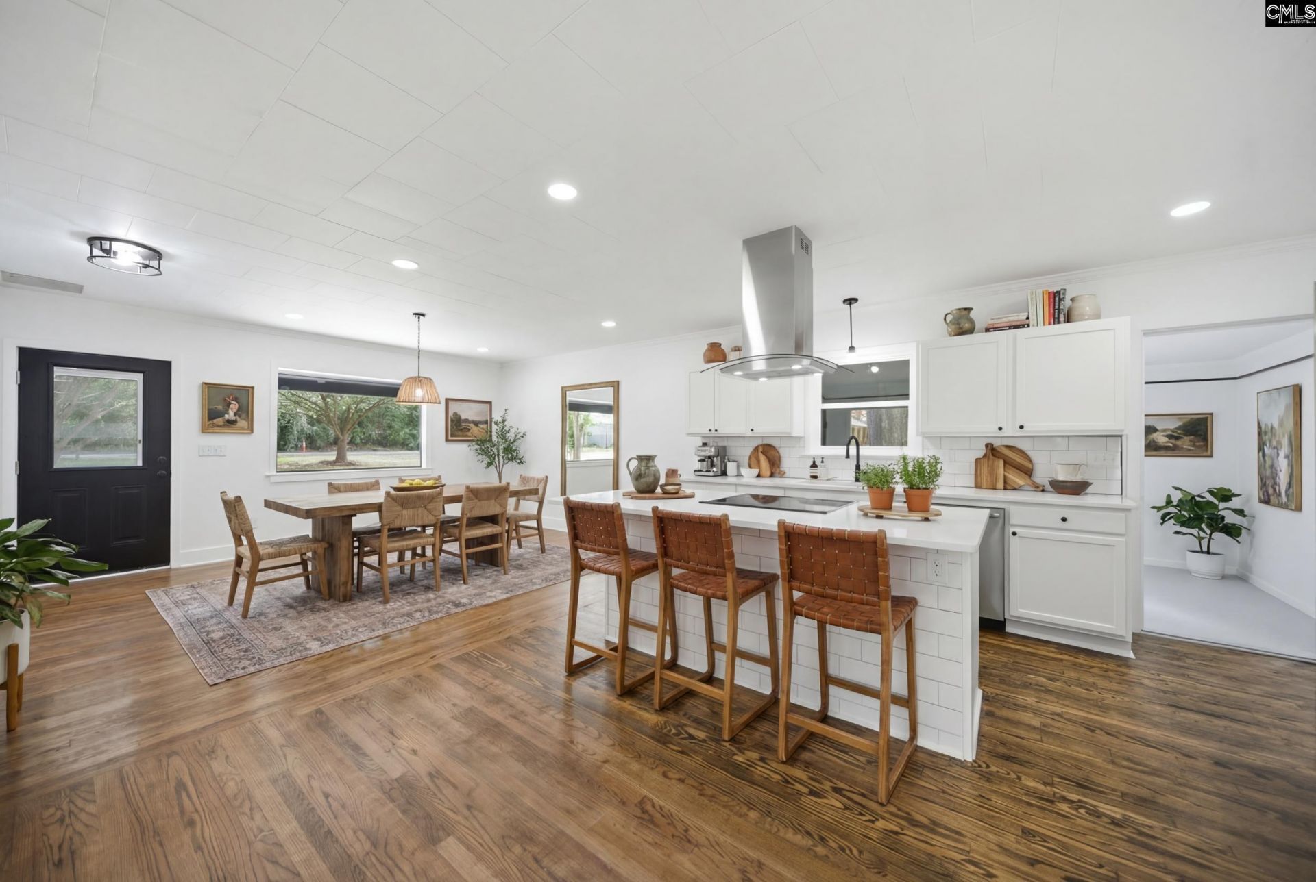 907 Amelia Street  Photo 6