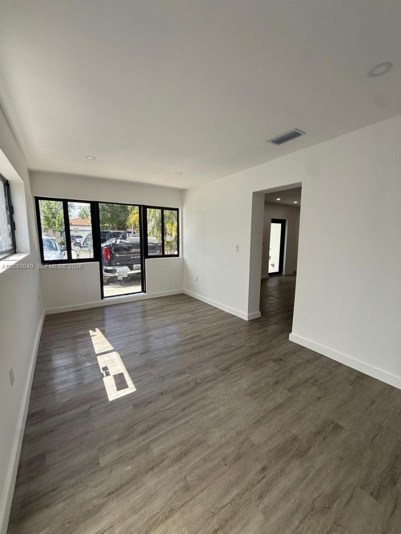 2530 NW 14th Ct , Fort Lauderdale, FL 33311 Photo