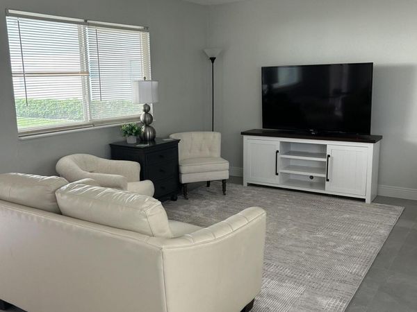 746 Flanders N, Delray Beach, FL 33484