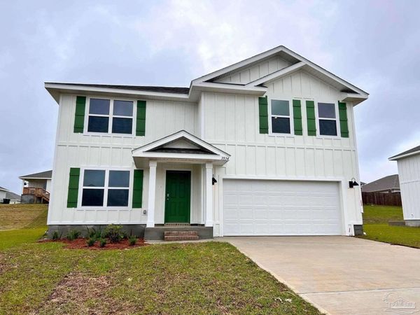3934 Whitetail Ln, Pensacola, FL 32526