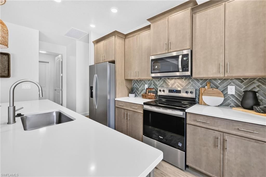 1333 Carlene Ave , Fort Myers, FL 33901 Photo