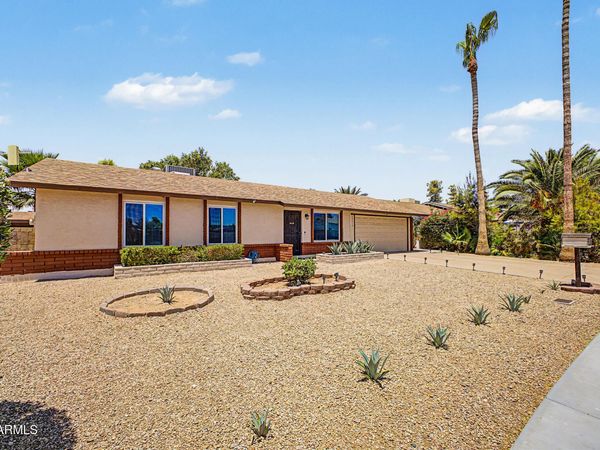 19810 N 5TH Avenue, Phoenix, AZ 85027