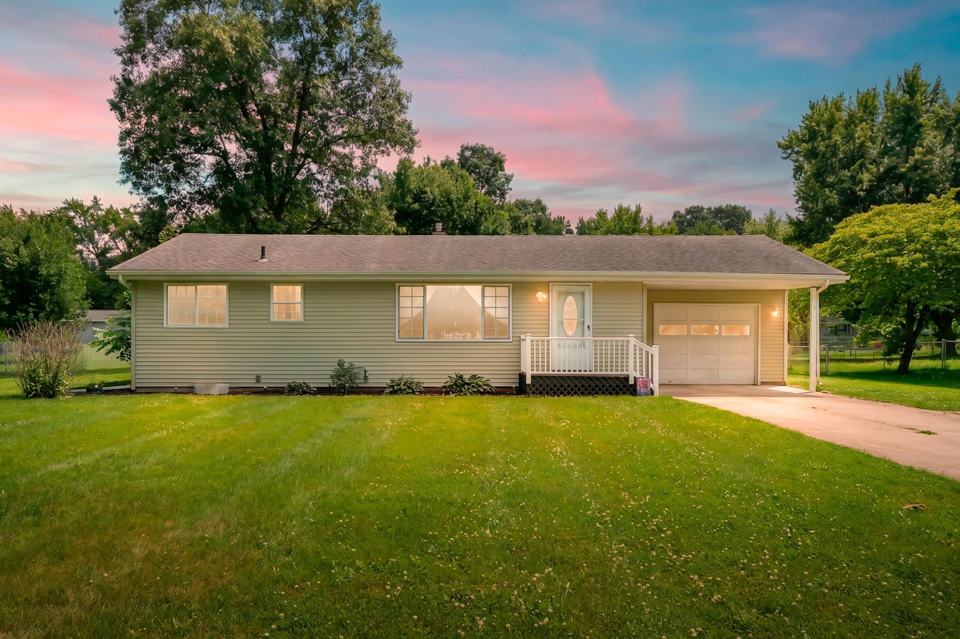 17175 Moorepark Road, Three Rivers, MI 49093 Main Photo