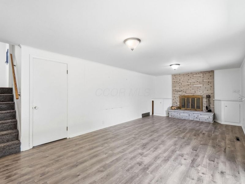 796 Drummond Court, Columbus, OH 43214 Photo 4