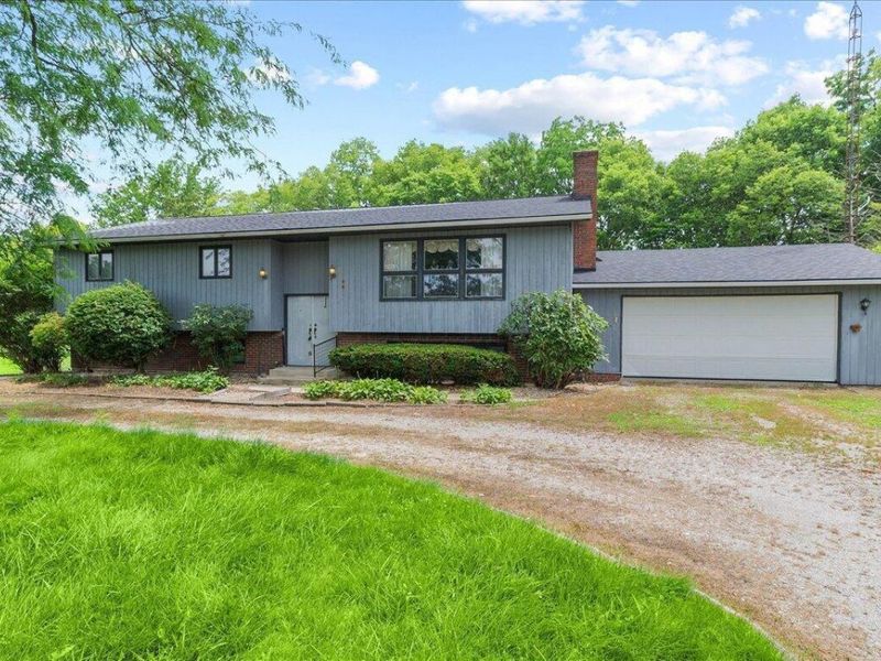 900 Forest Hill Drive, Marion, OH 43302 Photo 1