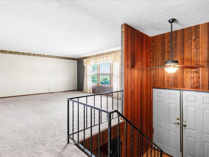 900 Forest Hill Drive, Marion, OH 43302 Photo 8