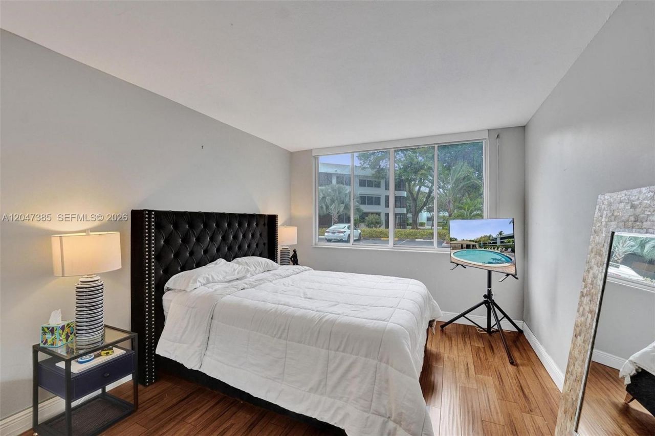 1430 Sheridan St , Unit 1G, Hollywood, FL 33020 Photo