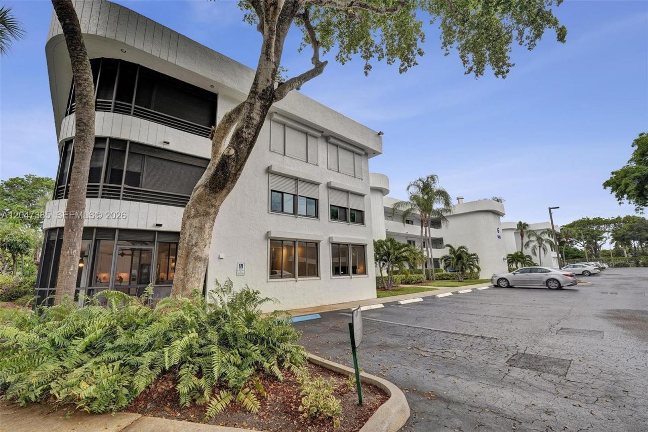 1430 Sheridan St , Unit 1G, Hollywood, FL 33020 Photo
