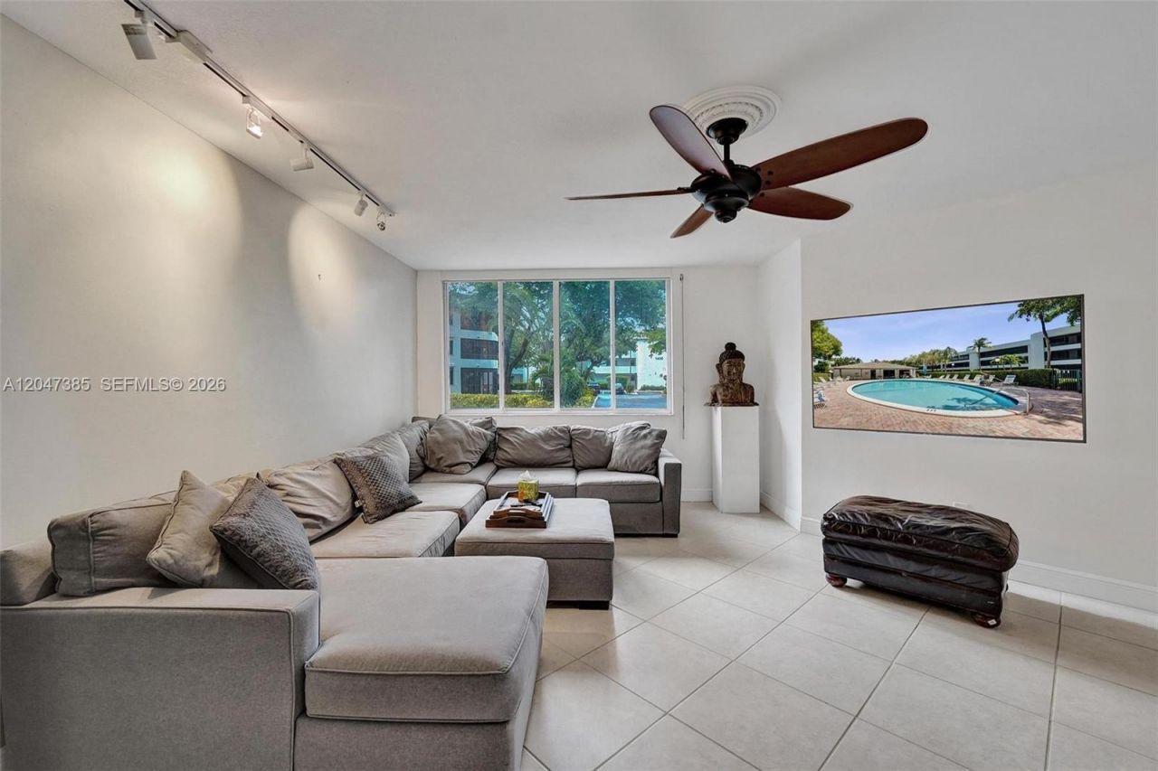 1430 Sheridan St , Unit 1G, Hollywood, FL 33020 Photo