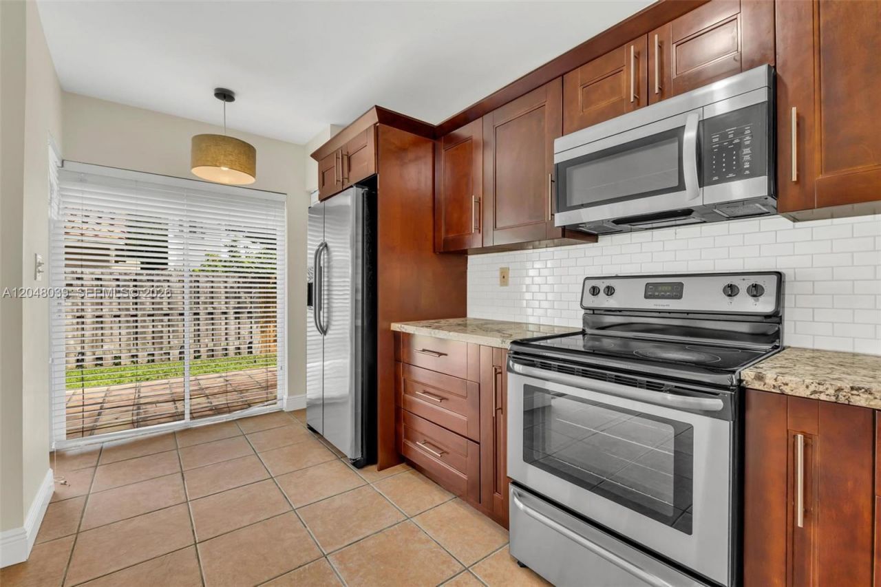 4916 SW 154th Ave , Miami, FL 33185 Photo