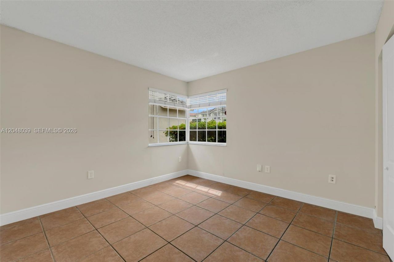 4916 SW 154th Ave , Miami, FL 33185 Photo