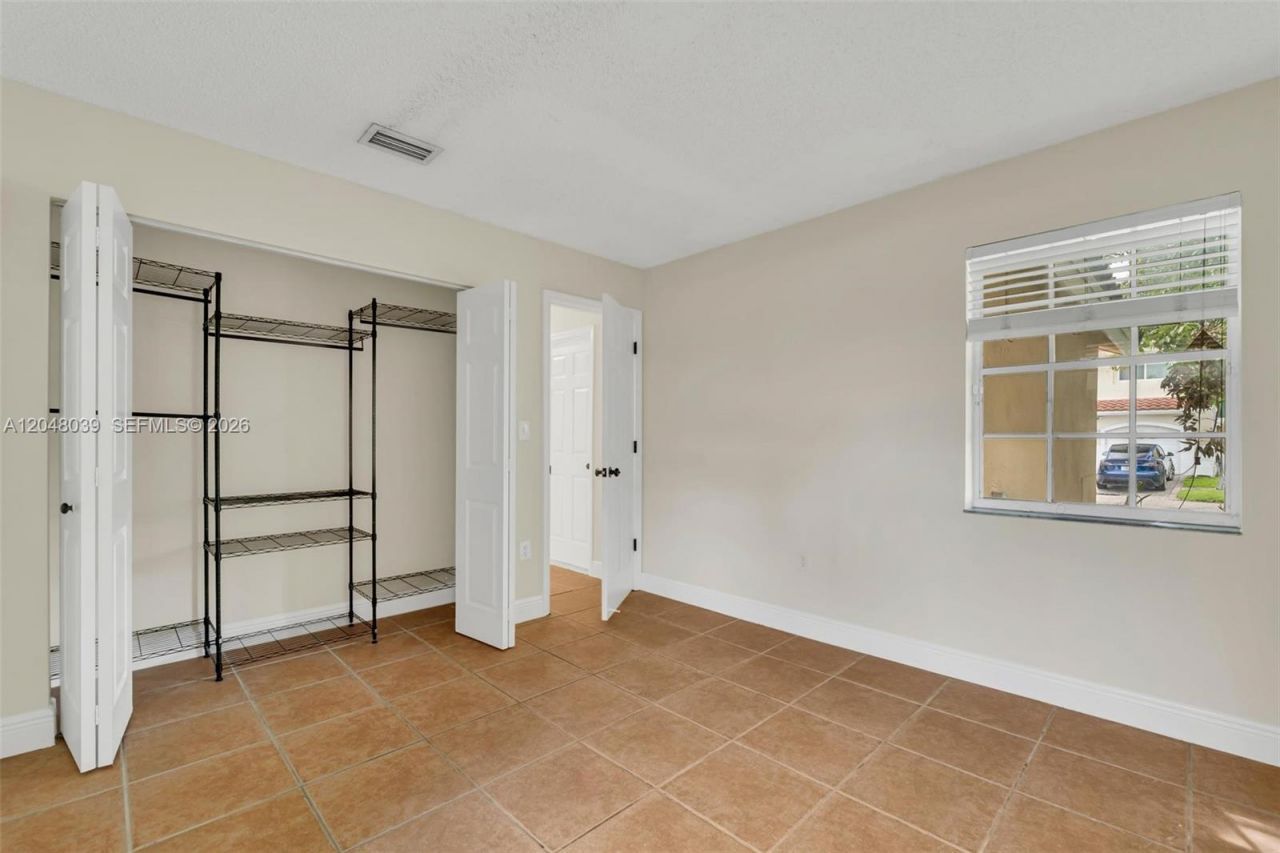 4916 SW 154th Ave , Miami, FL 33185 Photo